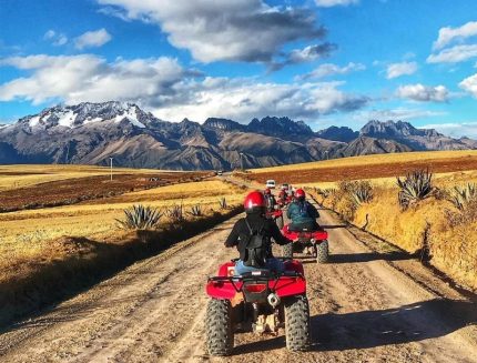 cuatrimotos en las salineras de cusco